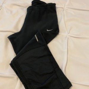 Nike Dry-Fit Cropped Leggings X-Small